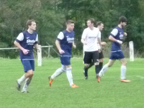 Christoph Schell nach Kopfballtreffer